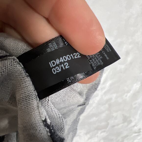 Express Y2K Women’s Sweater Size S Animal Print Zebra V Neck Long Sleeves - Picture 5 of 12